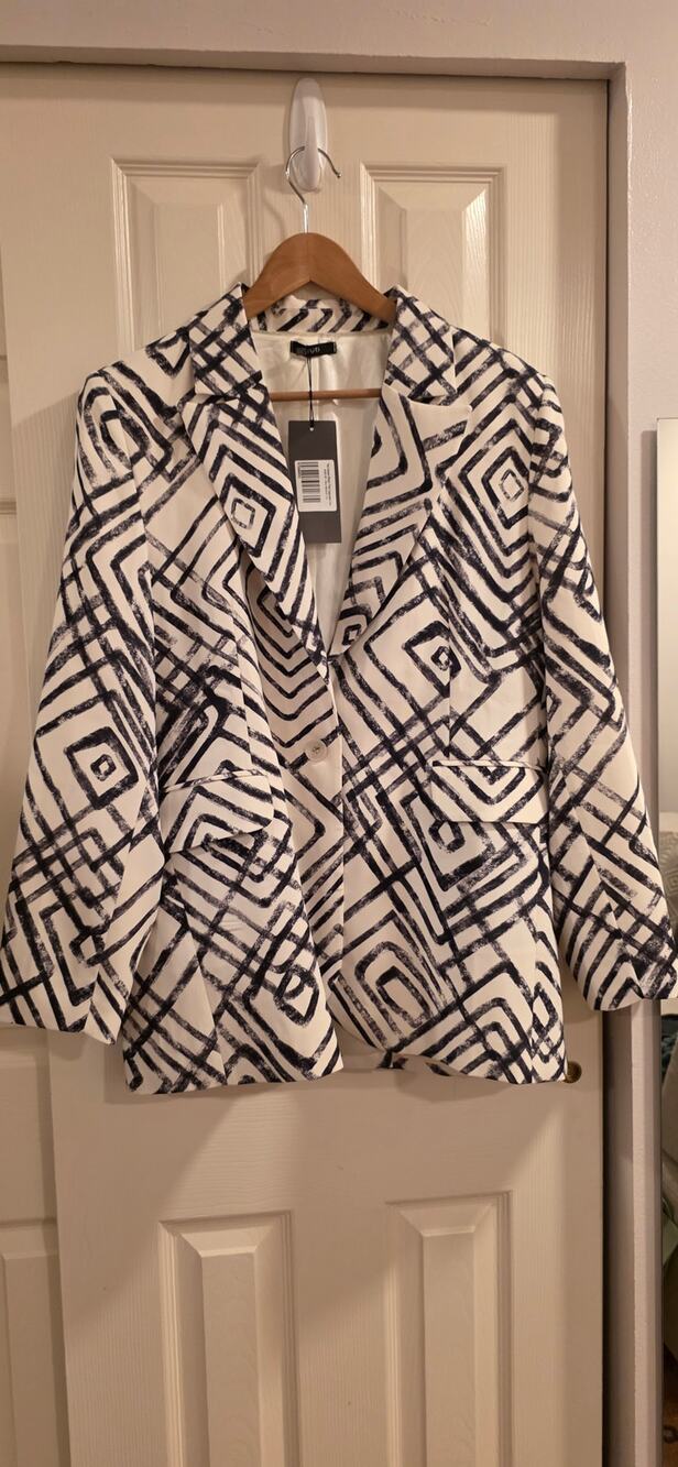 Ruti The Classic Blazer That Upgrades You Geo Sketch NWT Size 14